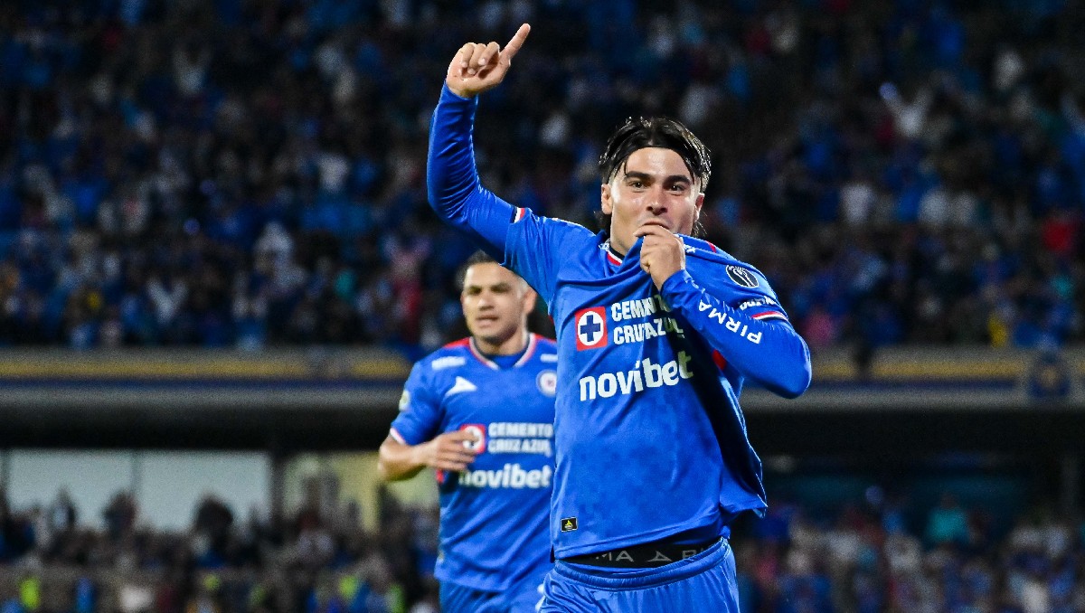 Cruz Azul vence al campeón Toluca con un solitario gol de Luka Romero