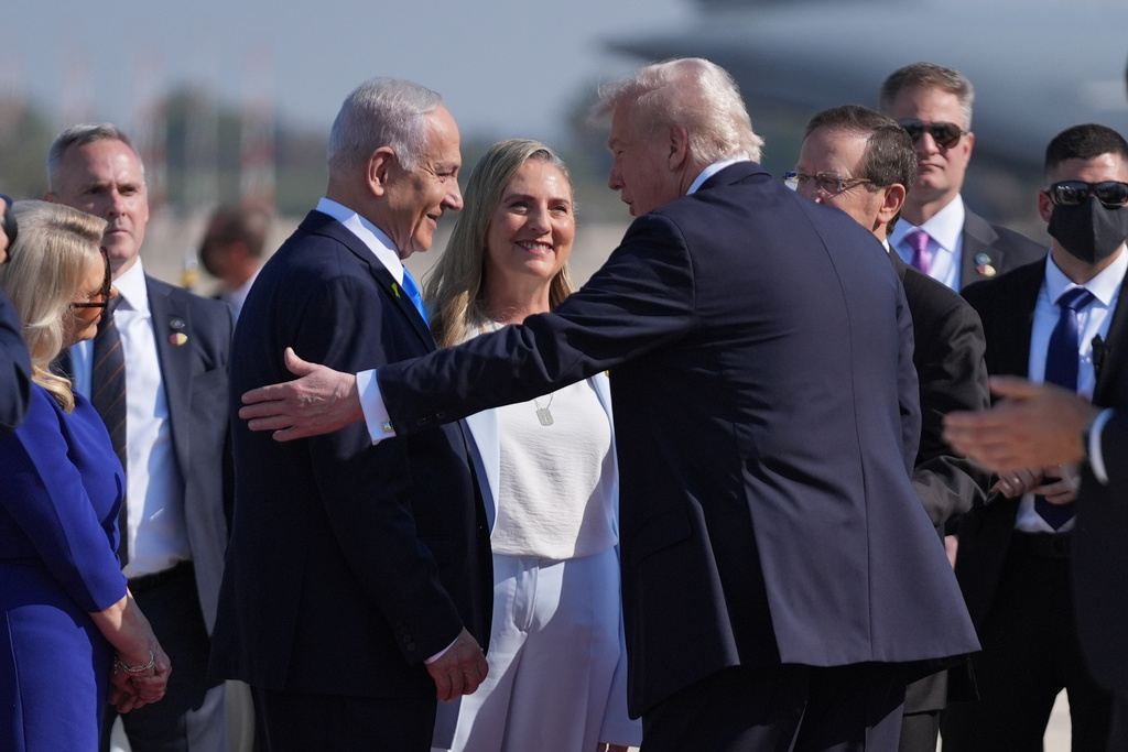 Trump pide al presidente de Israel indultar a Netanyahu en juicio por corrupción