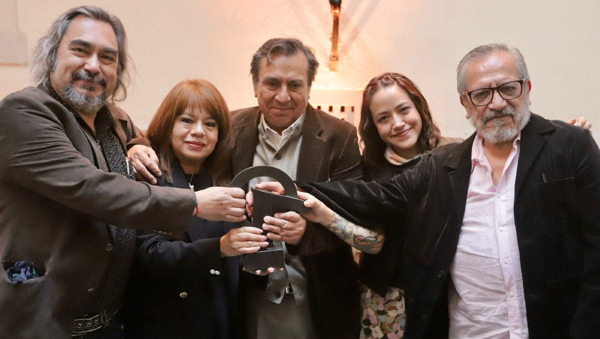 Colegas y amigos de Huemanzin Rodríguez lo recuerdan en el Cervantino