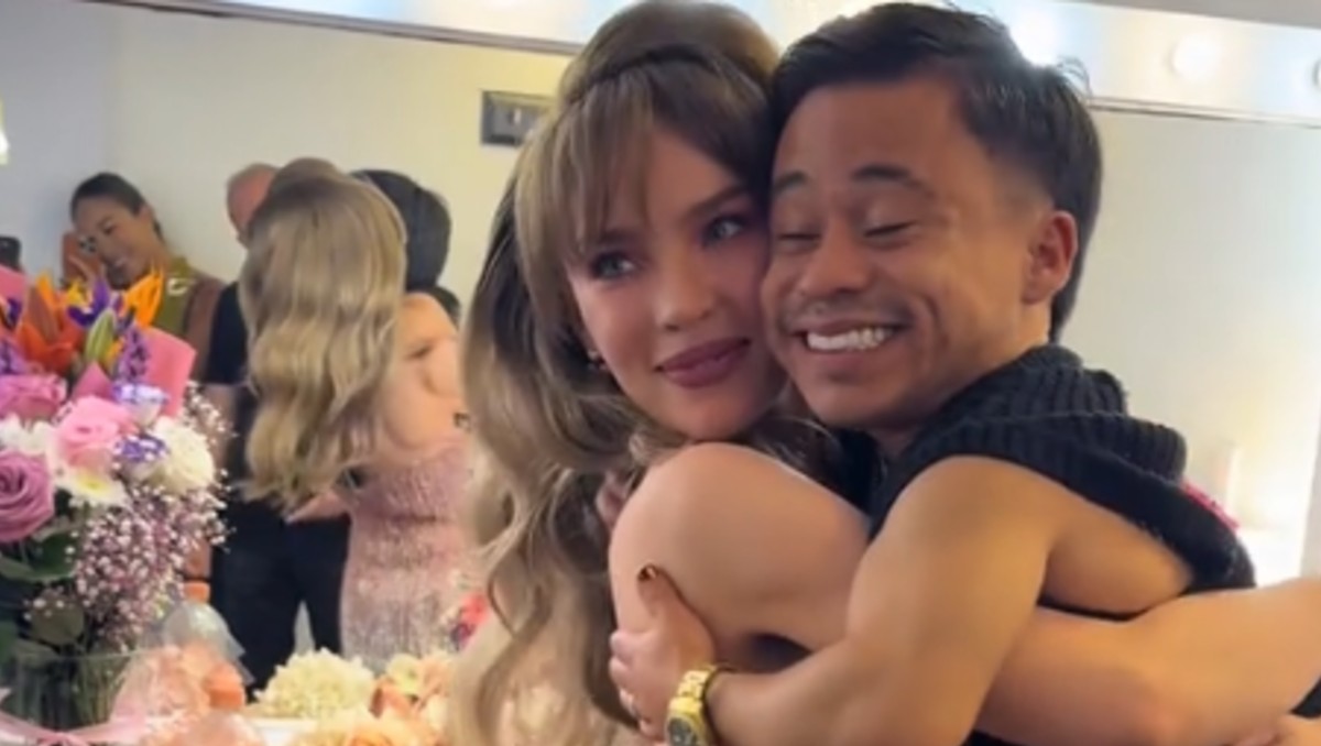 Redes critican a Belinda tras controversial gesto con Abelito: ¿Qué pasó?
