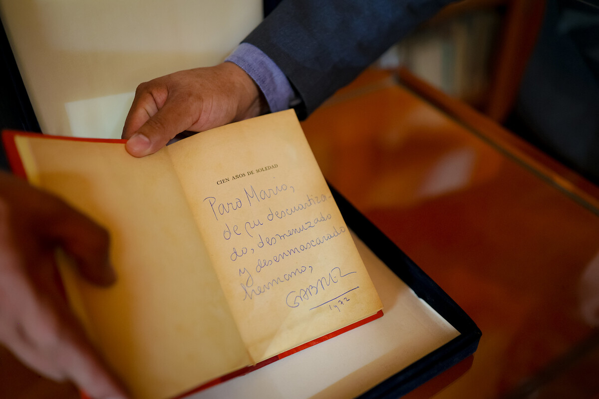 Revelan las anotaciones que Mario Vargas Llosa hizo en el libro 'Cien años de soledad'