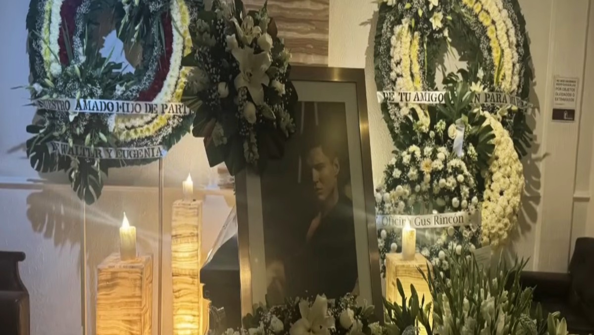 Difunden primeras imágenes del funeral de Fede Dorcaz; así lo despidieron sus compañeros de Televisa | VIDEO