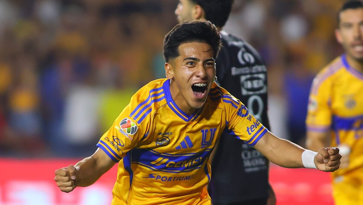 Guido Pizarro prueba a 'Chicha' Sánchez de titular