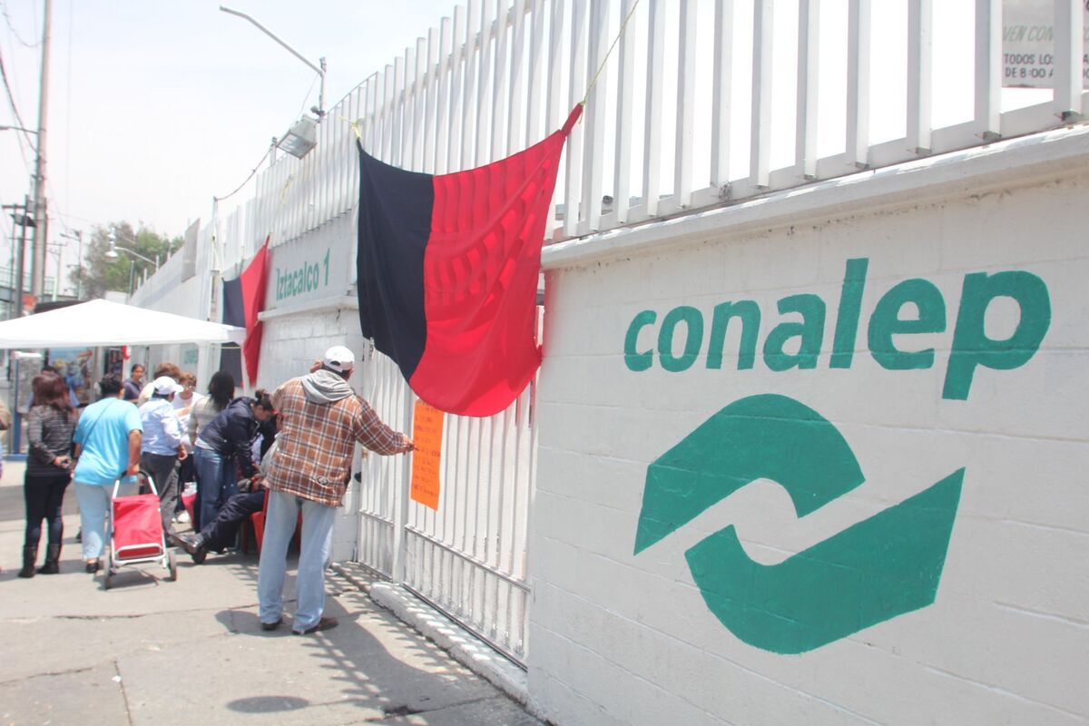 Estudiantes del Conalep intoxican a compañero con ácido en Sonora