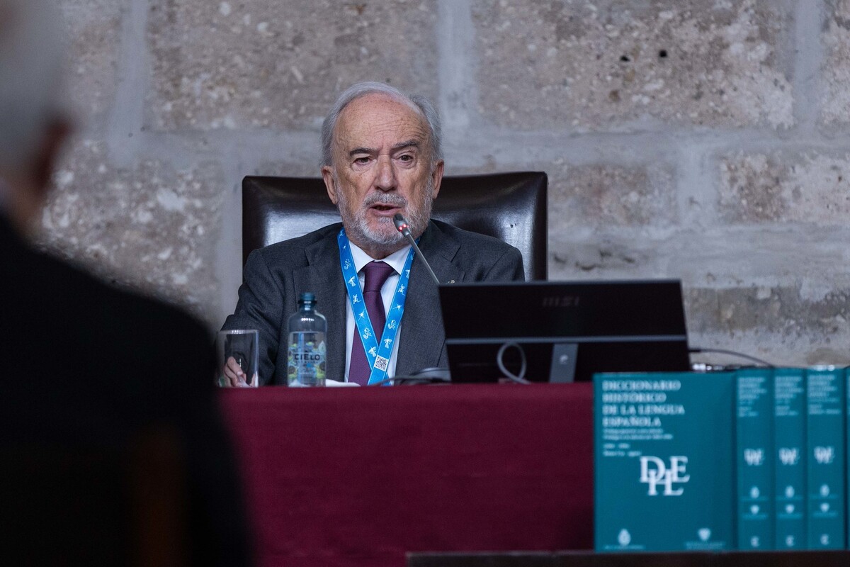 RAE presenta 'Diccionario histórico de la lengua española': “Nos ha costado nada menos que 100 años alimentarlo”
