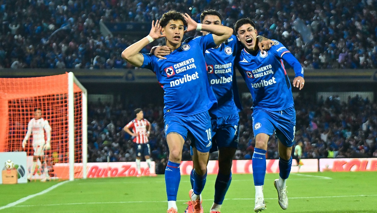 Cruz Azul es semifinalista del Apertura 2025 tras remontar a Chivas