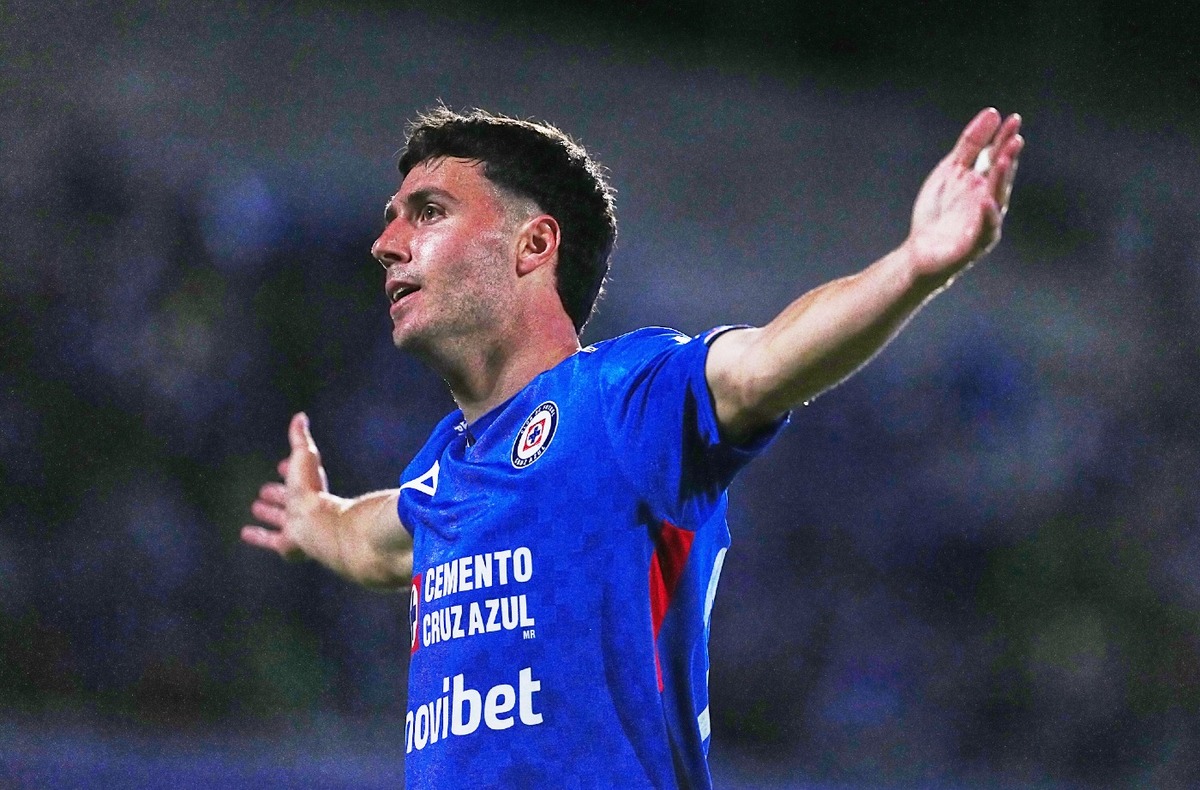 José Paradela recupera su brillo con Cruz Azul en el Clausura 2026
