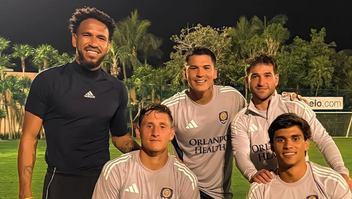 Rodrigo Schlegel aprueba la llegada de César Araújo a Tigres