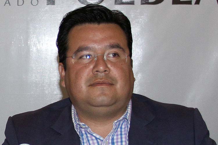 Zaldívar en Comisión.
