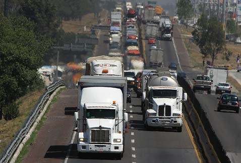 Autopista México-Puebla.