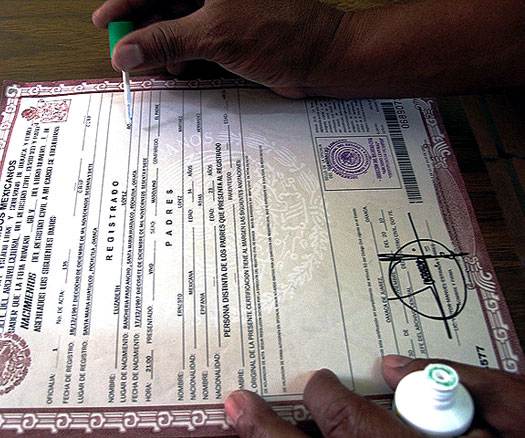 Detectan actas "pirata" en trámite de pasaporte