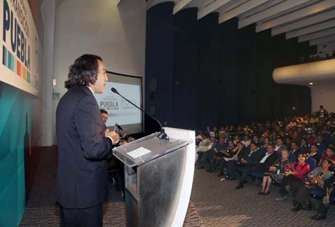 Luis Felipe Tovar, Actor y Docente, presente.