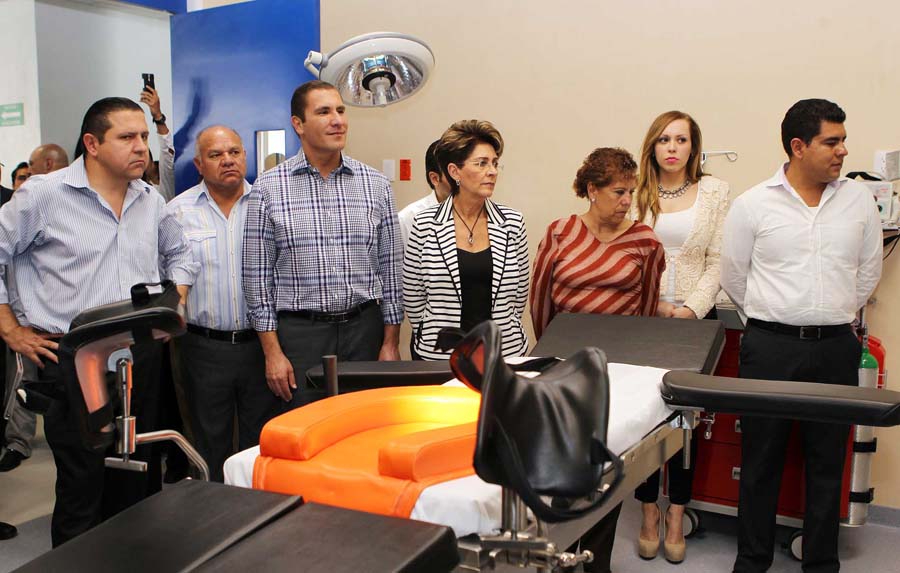 Autoridades de los tres niveles de gobierno inauguran Centro de Salud del municipio.