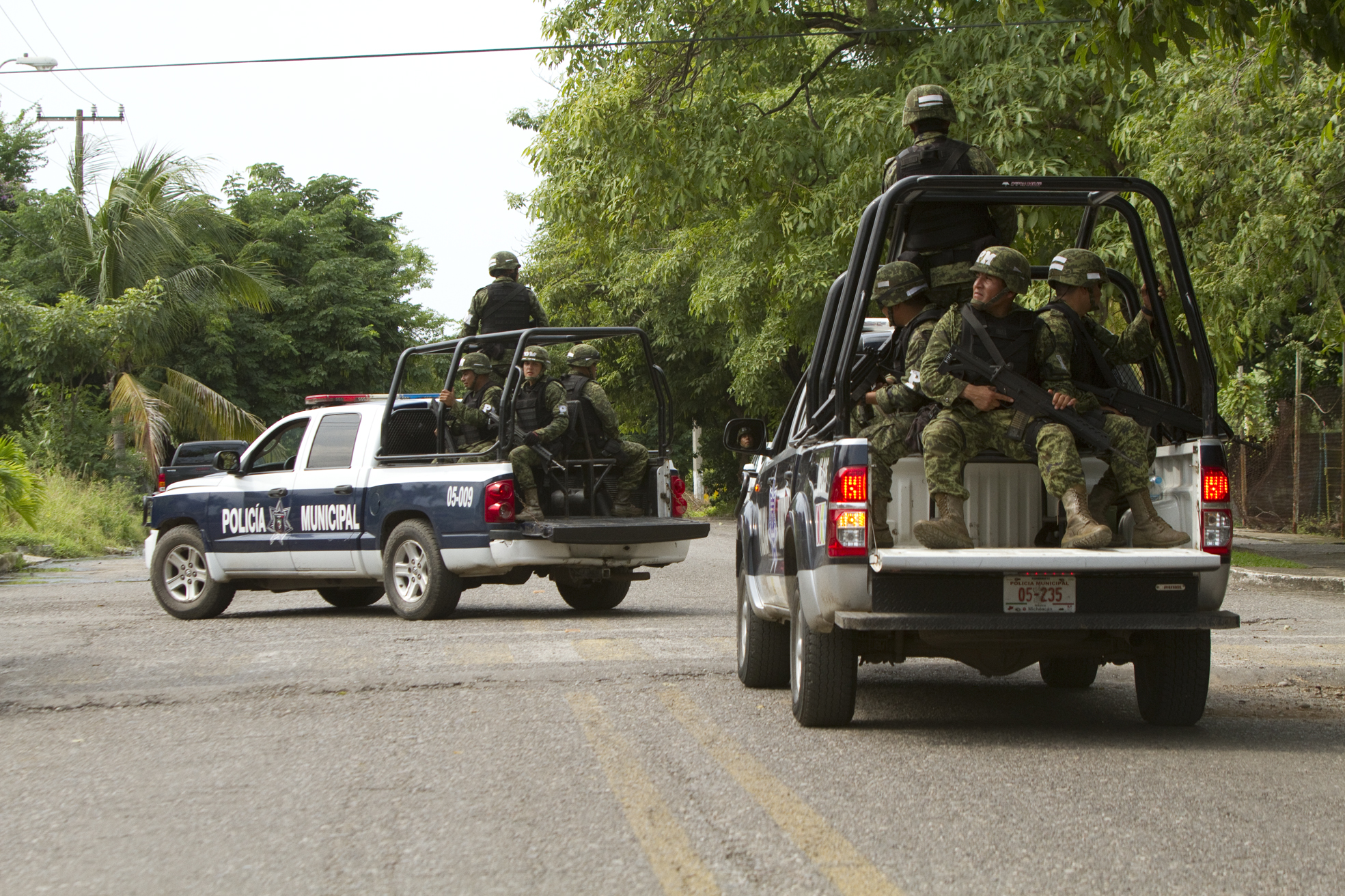 El Ejército tomó el control de dos municipios de Michoacán