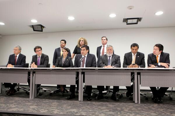 El PRD en el Senado anunció que se retira de la negociación.