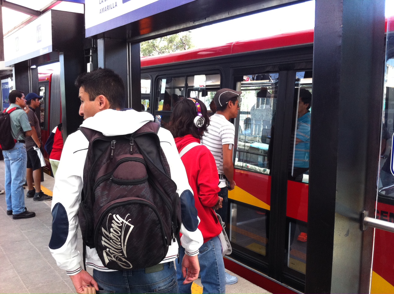 La L5 del Metrobús estaba saturada