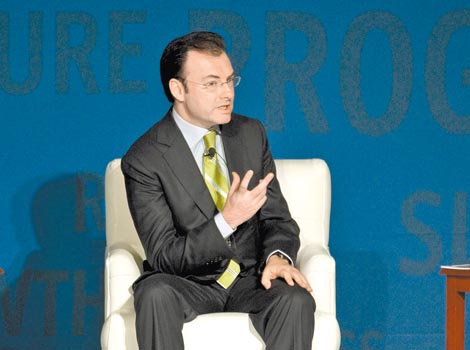 Luis Videgaray confió en que el próximo año sea de recuperación económica.