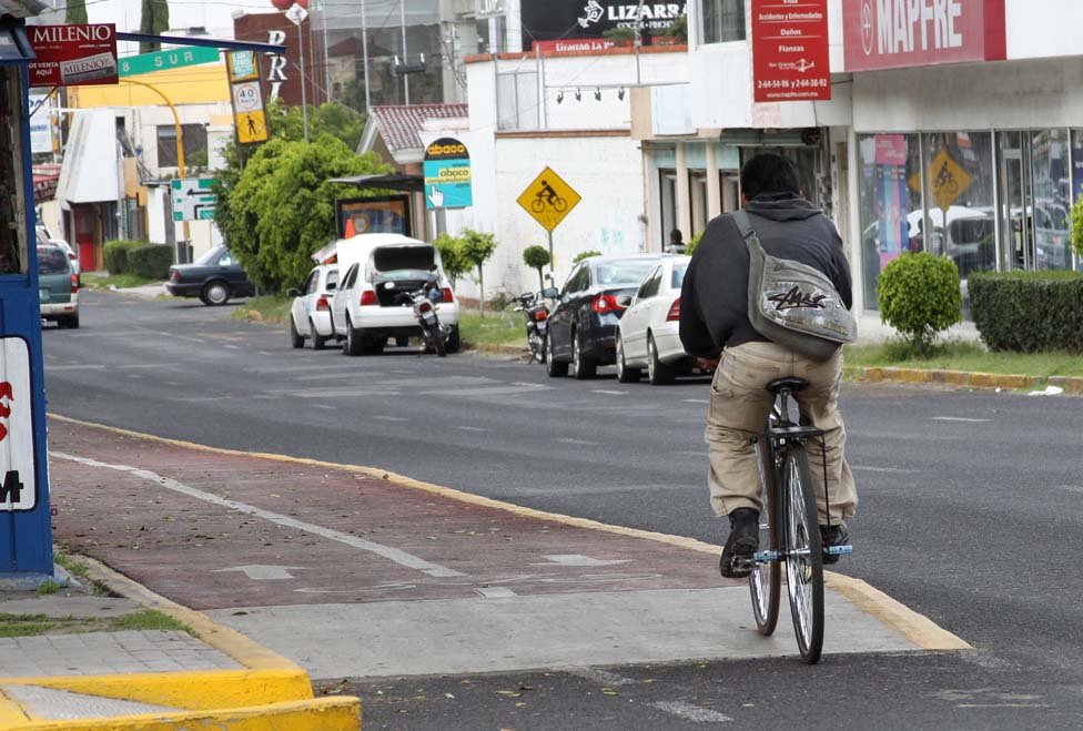 Aspectos de la ciclovía de la 31 oriente 