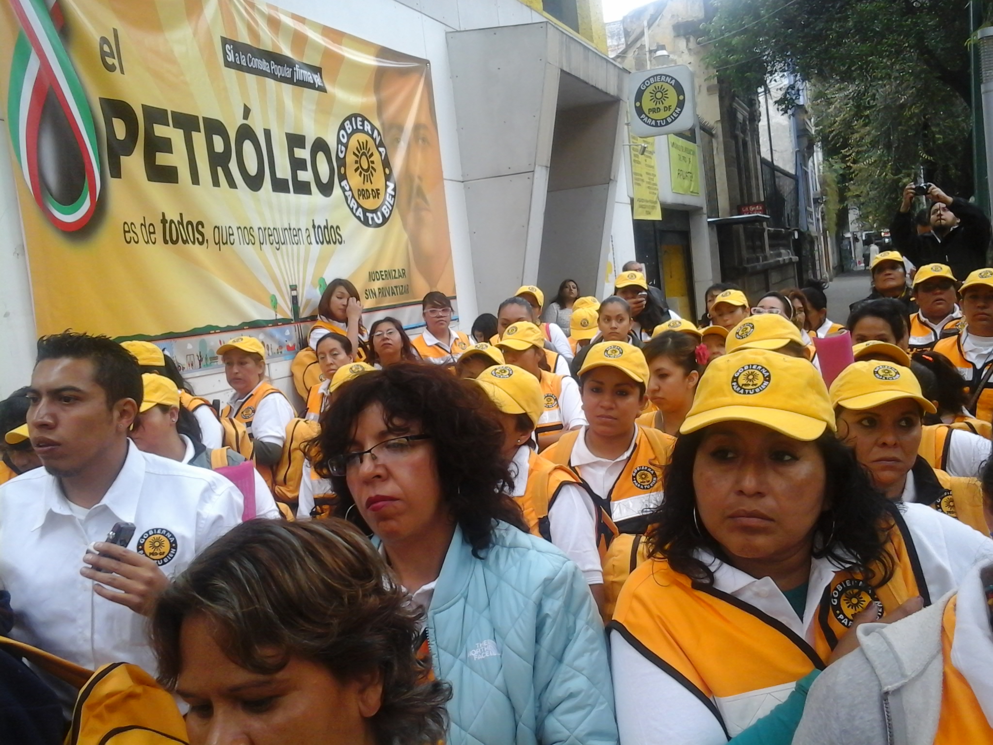 Brigadas perredistas en el DF