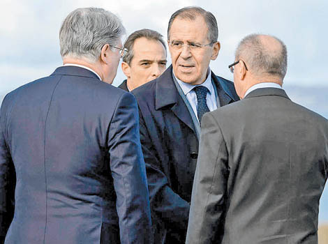 El canciller ruso Serguei Lavrov estuvo presente en las pláticas con el minsitro de Exteriores iraní.