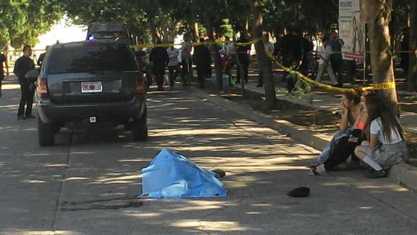 Asesinan a empresaria y estudiante en Sinaloa
