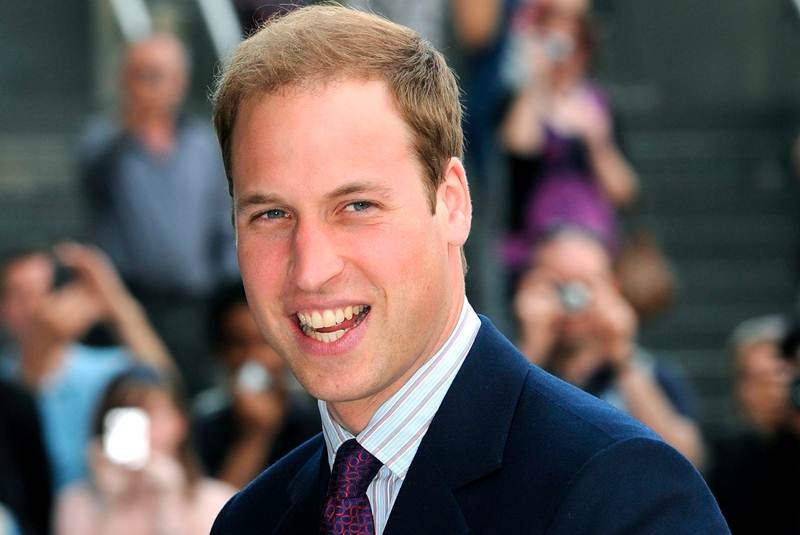 El príncipe Guillermo de Inglaterra sustituyó hoy a su abuela, la reina Isabel II.
