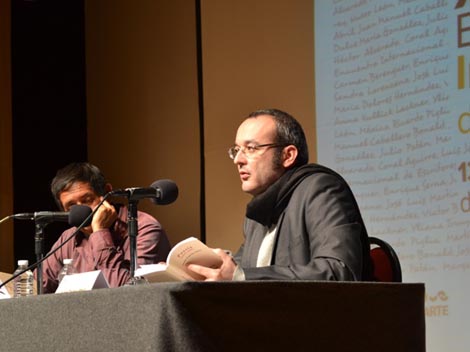 El poeta Juan Carlos Abril.