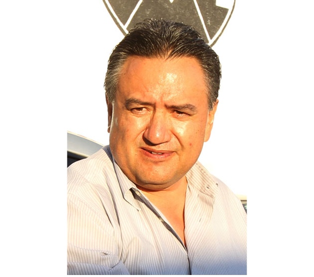 Martín Esparza Flores. 