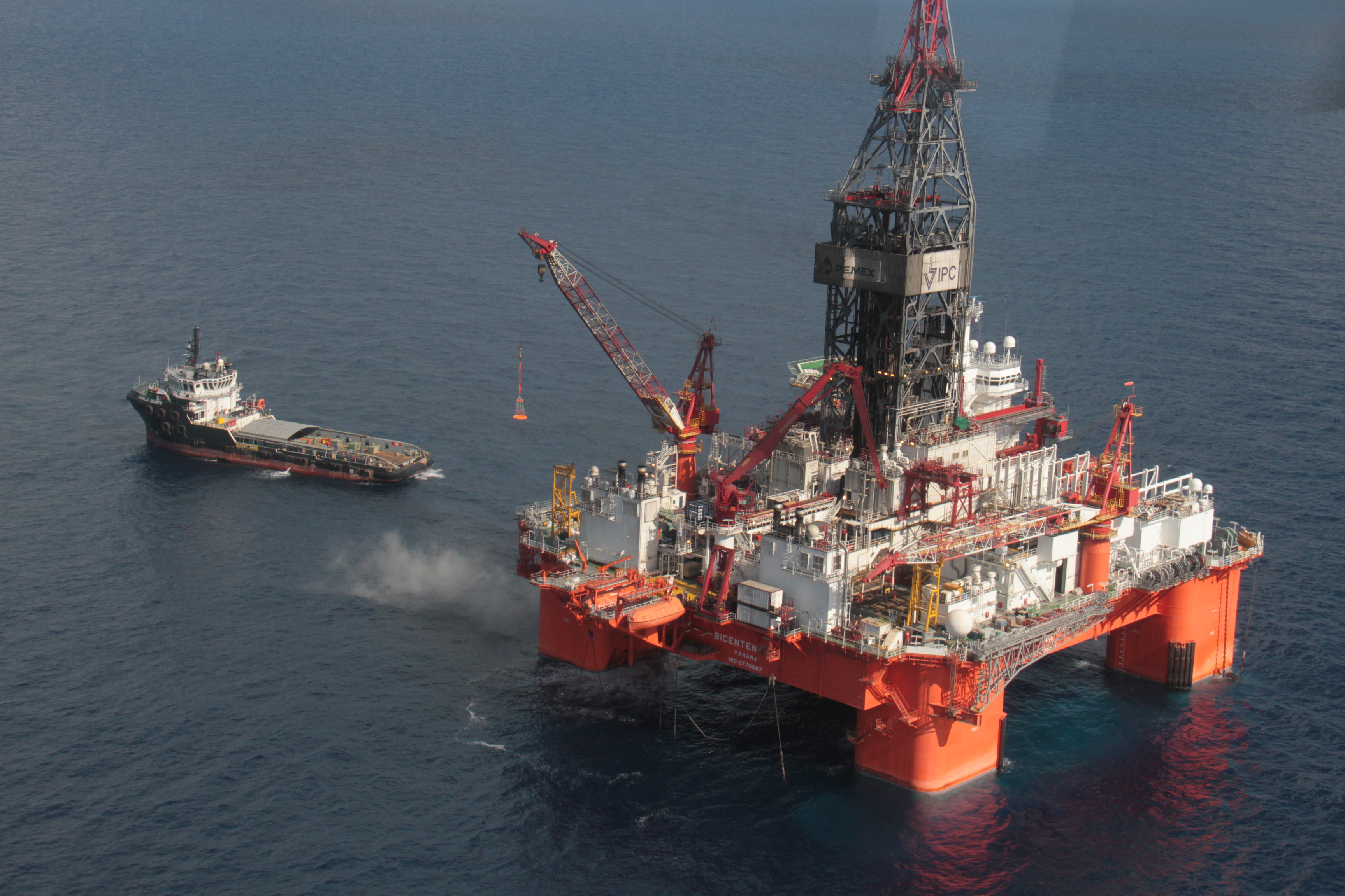 Es necesario que en México se dé paso a la tecnología para producir crudo a precio competitivo.