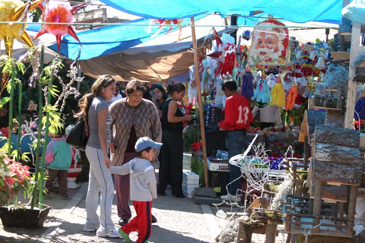 Venta de artículos navideños.