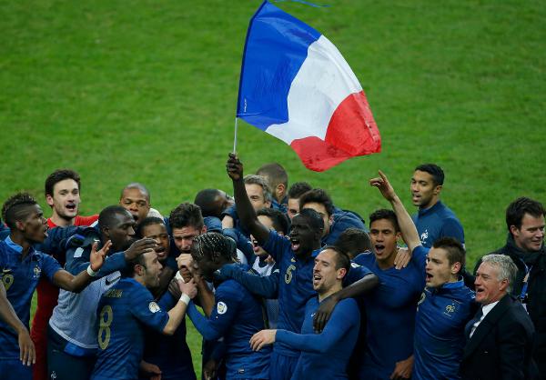 Francia consigue su boleto al Mundial 