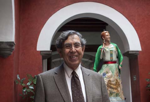 Cuauhtémoc Cárdenas Solórzano en un restaurante de la capital.