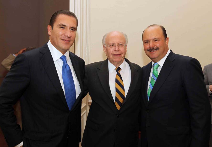 Moreno Valle asistió al lanzamiento del Primer Premio Nacional de Investigación.