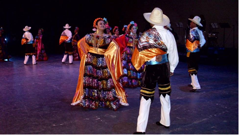  ballet folklórico de la delegación del ISSSTE en Hidalgo. 