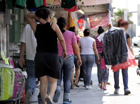 Más de la tercera parte de las nuevas infecciones, se presentan en jóvenes.