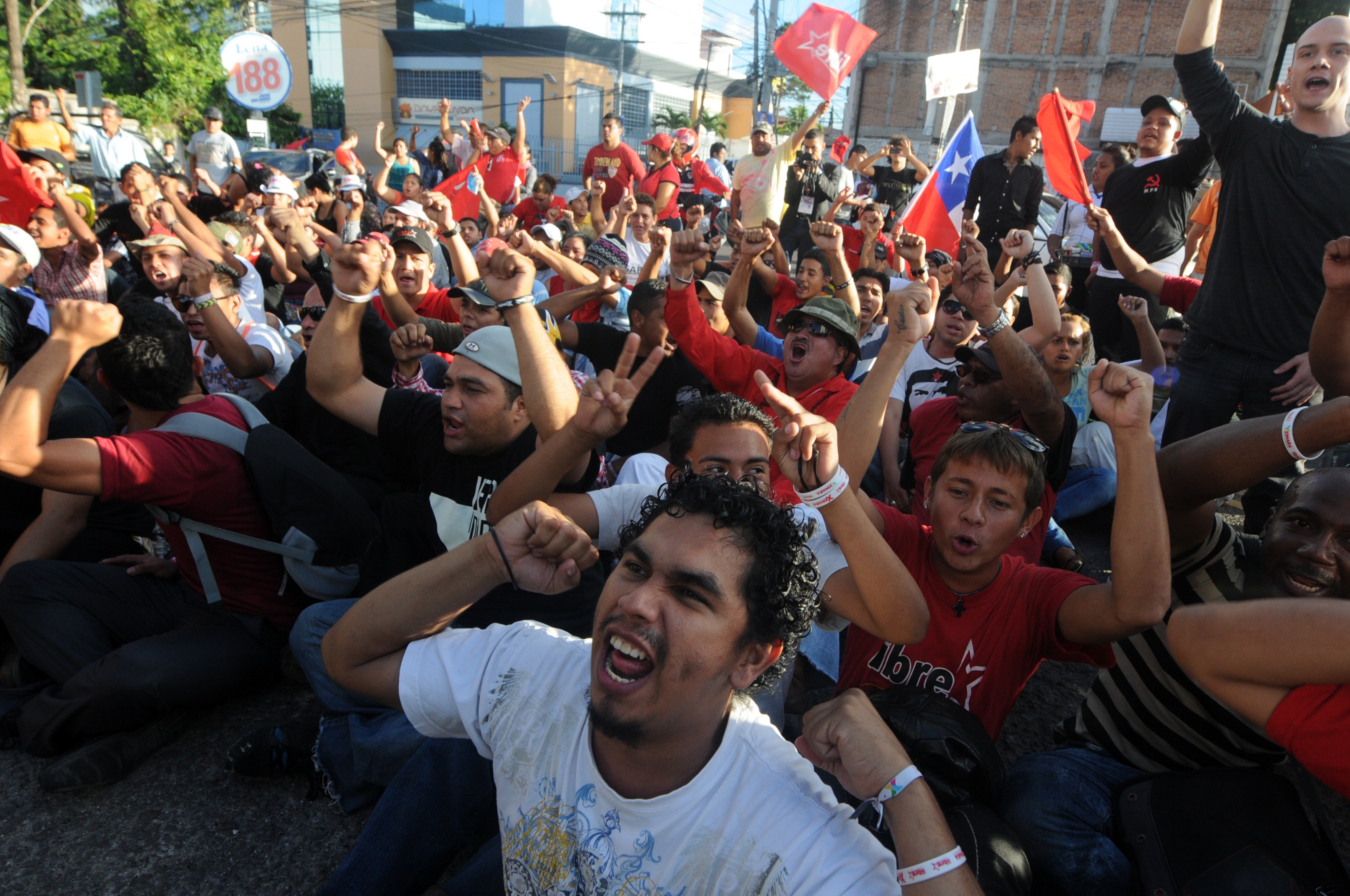 Seguidores de Xiomara Castro protestan en Tegucigalpa 