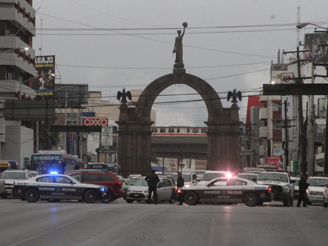 Traslado de policías heridos
