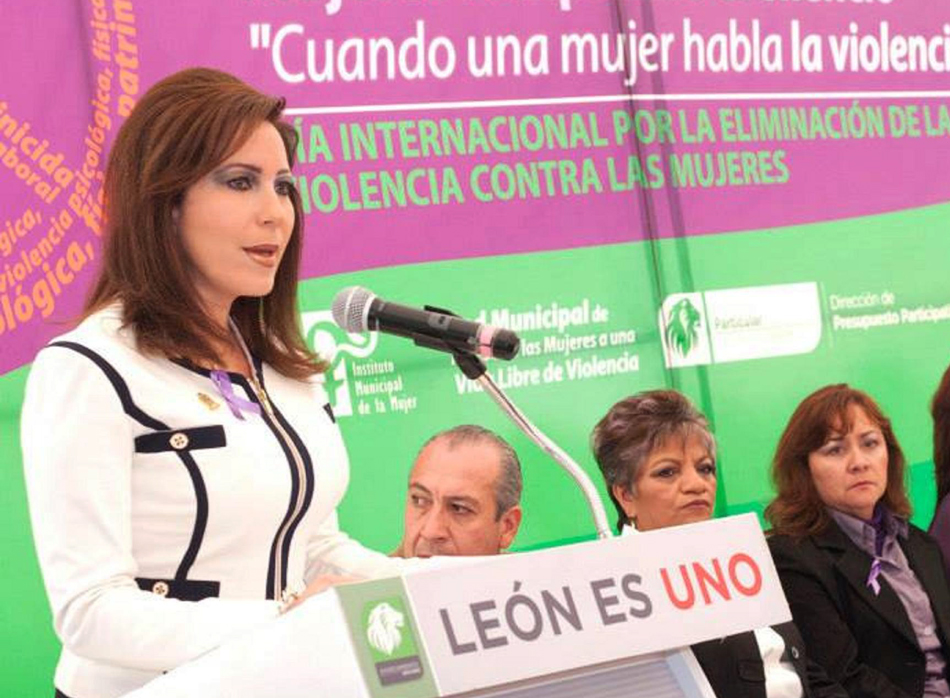 La alcaldesa Bárbara Botello.