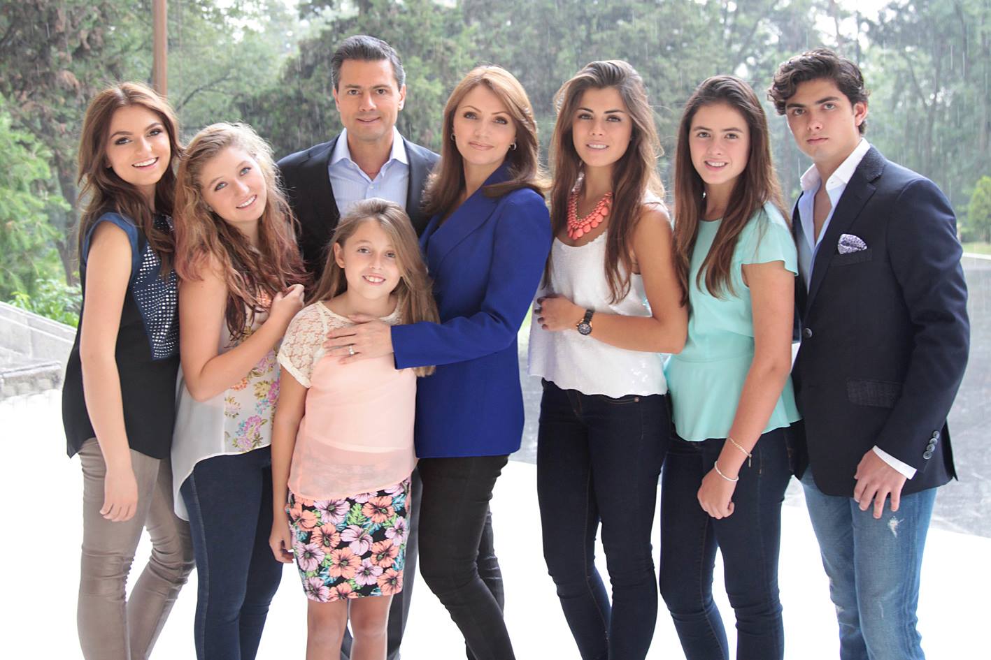 5 de noviembre: Angélica comparte fotos de su familia integrada por sus hijas y los hijos de Enrique Peña Nieto