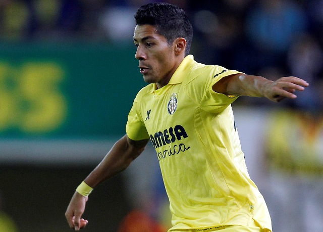 Aquino jugó todo el partido con el 'submarino amarillo'
