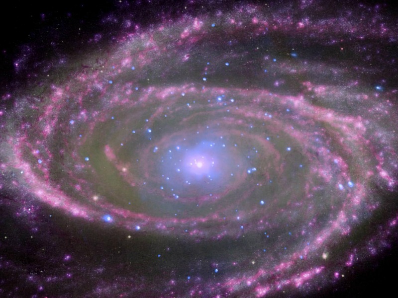 En el centro de la galaxia espiral M81 se encuentra un agujero negro alrededor de 70 millones de veces más grande que nuestro Sol