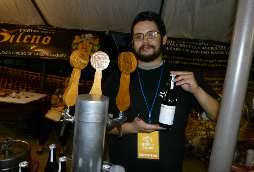 Hubo doce productores  en el Primer Festival de la Cerveza Artesanal, en Puerto Vallarta.