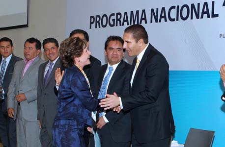 Mañana se reunirá el gobernador Moreno Valle con el presidente Peña Nieto.