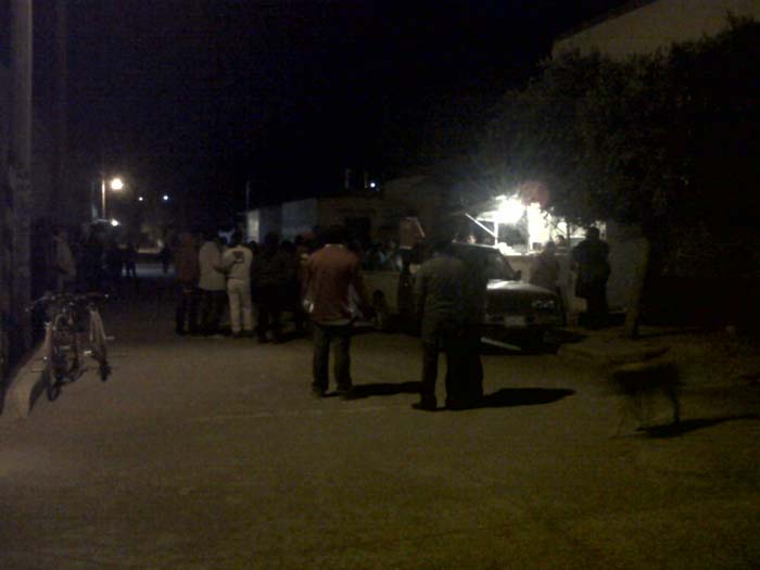 Ayer por la noche los pobladores se reunieron para denunciar abusos por parte de policías auxiliares.