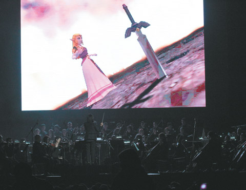 Las personas se dieron cita para disfrutar de una noche sin controles, pero con la música en vivo de su videojuego favorito.