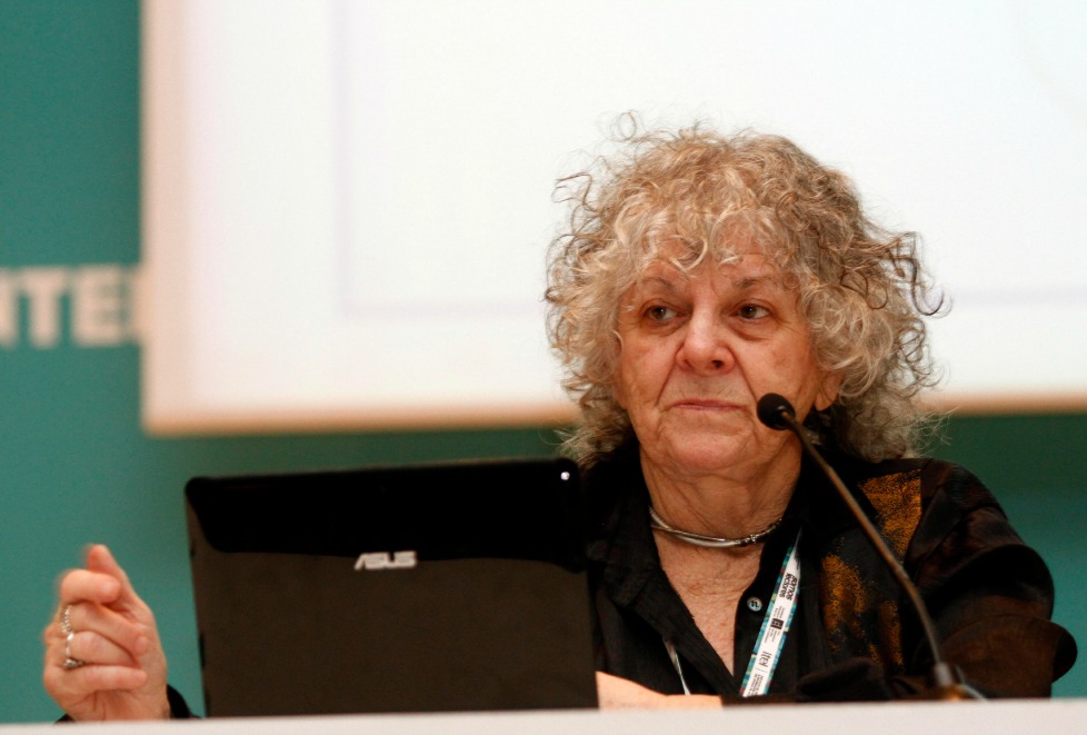 La Premio Nobel de Química israelí, Ada Yonath, compartió parte de su experiencia como investigadora en la FIL.