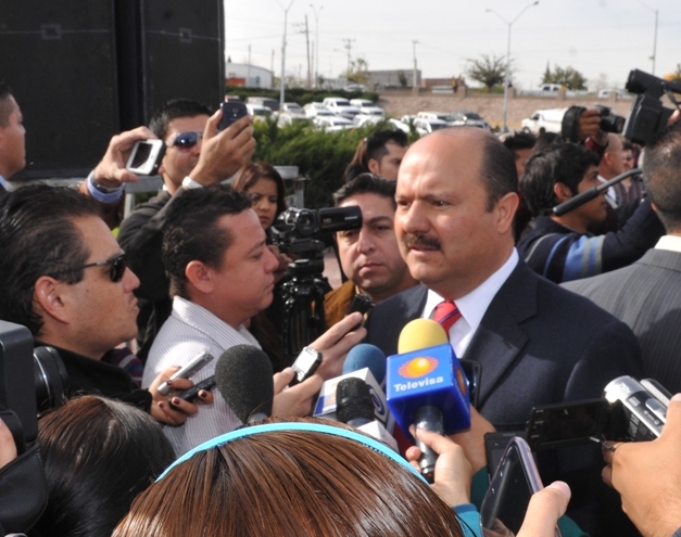 El gobernador de Chihuahua César Duarte durante el anuncio del cambio de la zona militar