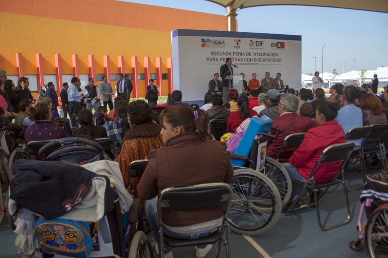 Martha Erika Alonso inauguró la Segunda Feria de Integración para personas con discapacidad.