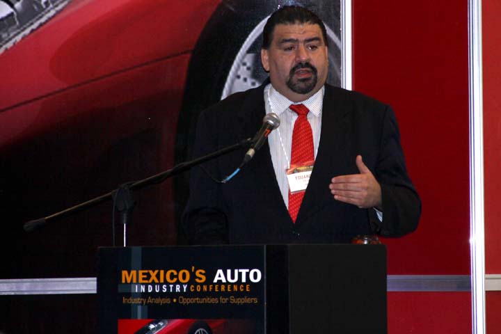 Eduardo Solís Sánchez, presidente de la Asociación Mexicana de la Industria Automotriz.