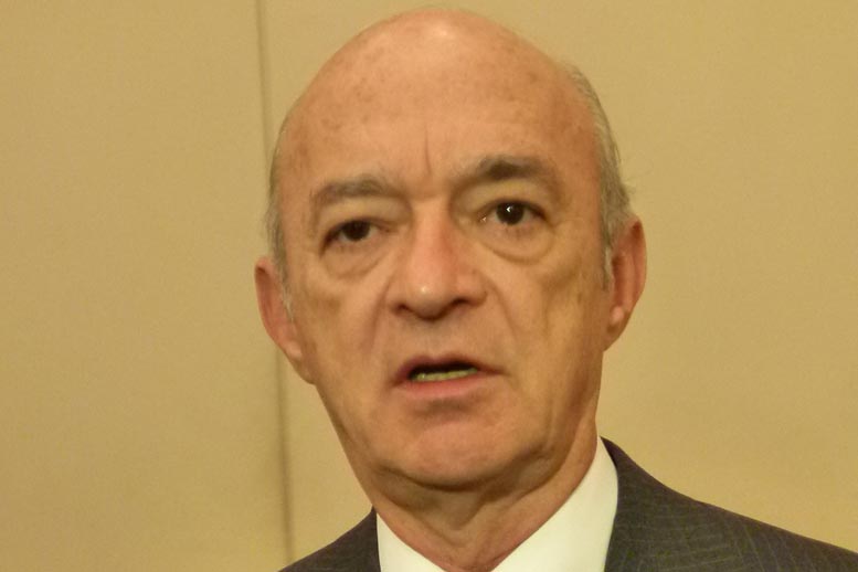 Fernando Elizondo Barragán.